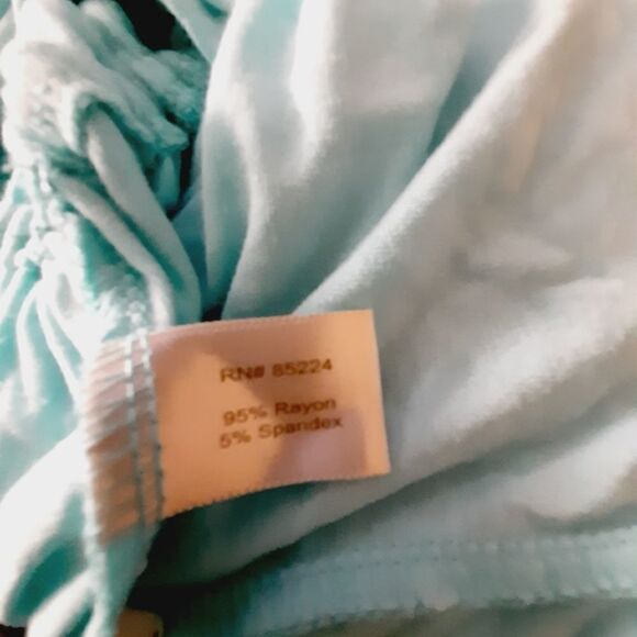 Boston proper blue shell decor soft knit medium keyhole blouse - Picture 4 of 4